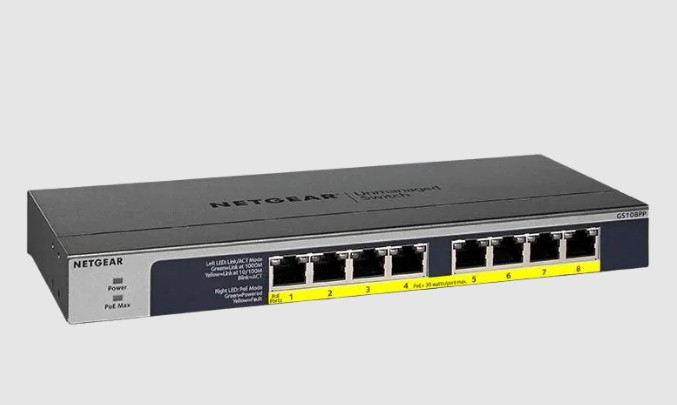 NETGEAR 8-PORT POE+ GIGABIT UNMANAGED SWITCH