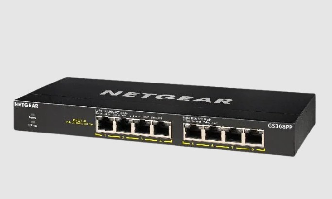 NETGEAR GS308PP 8-Port Gigabit Ethernet SOHO PoE+ Unmanaged Switch (83W)